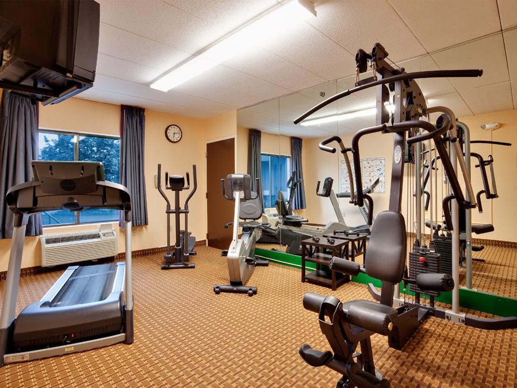 Hotel Baymont By Wyndham East Windsor Bradley Airport Zewnętrze zdjęcie