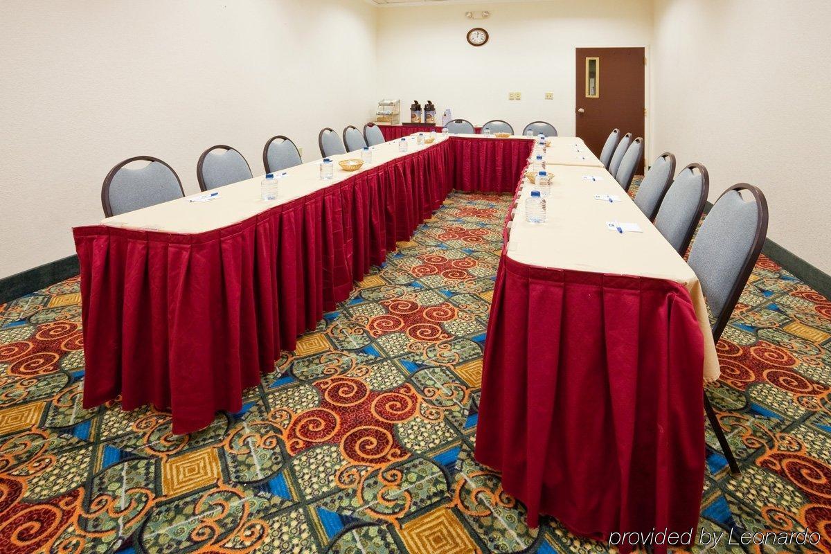 Hotel Baymont By Wyndham East Windsor Bradley Airport Udogodnienia zdjęcie