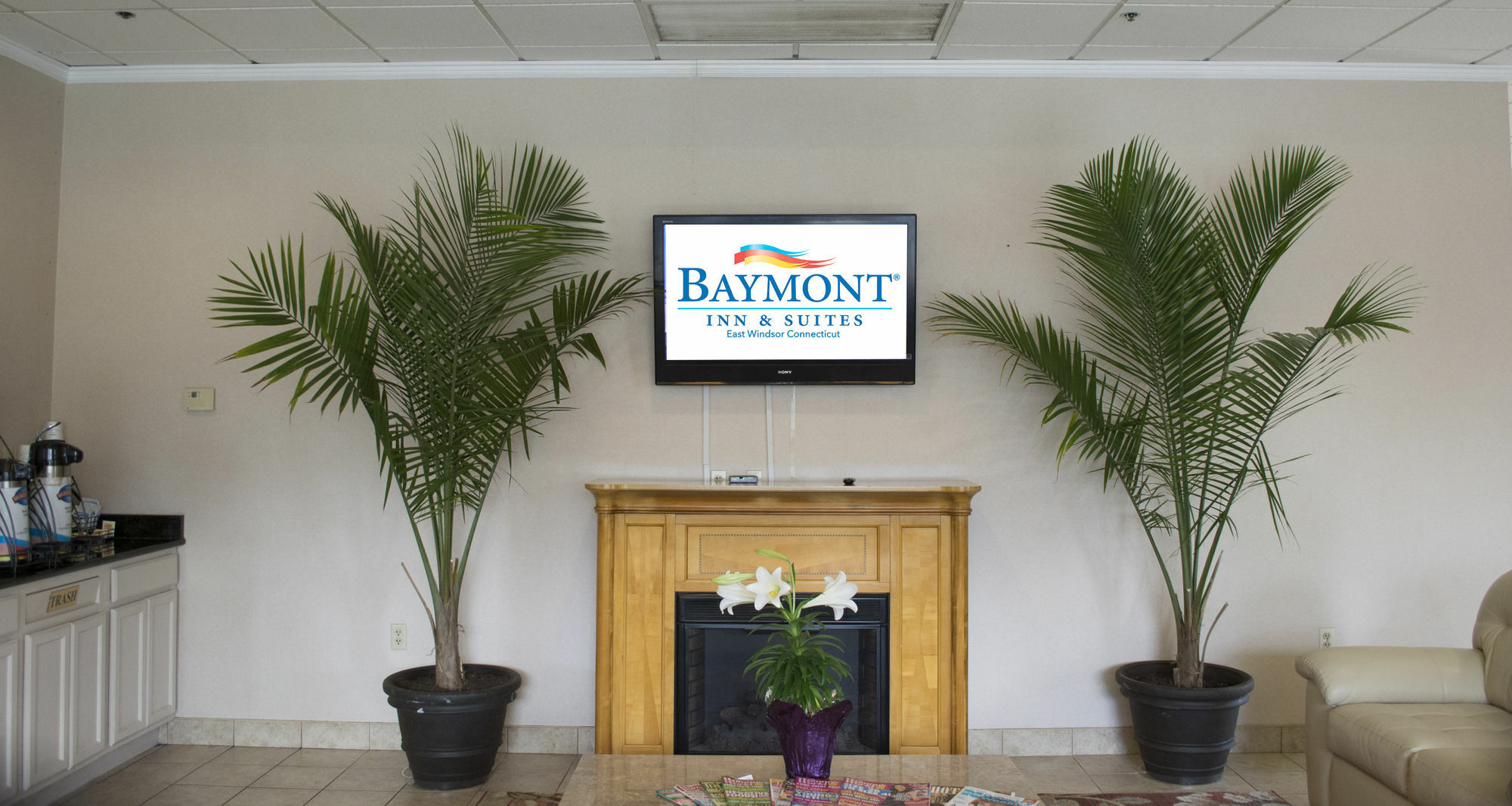 Hotel Baymont By Wyndham East Windsor Bradley Airport Zewnętrze zdjęcie